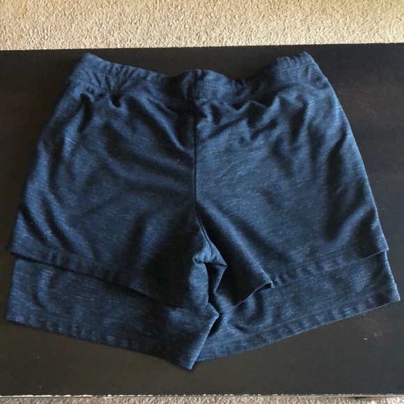 32 Degrees Shorts - Picture 2 of 2